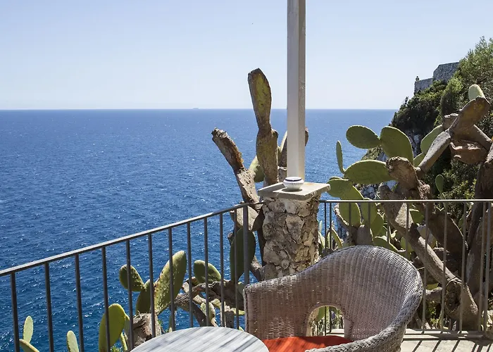 Piccolo 4* Castro (Lecce)