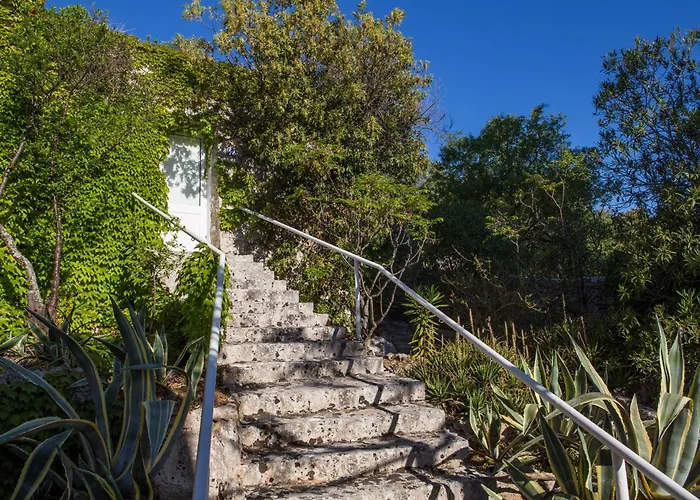 Piccolo 4* Castro (Lecce)